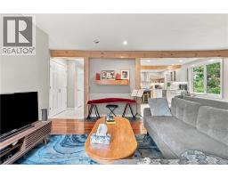 41 Simcoe Court, photo 15