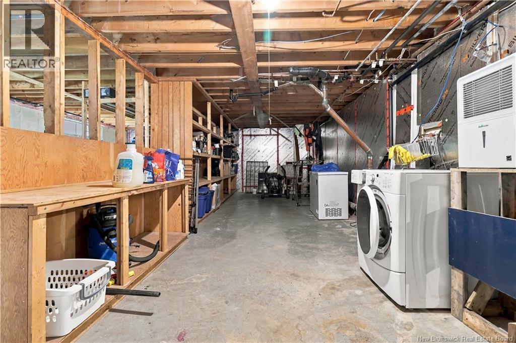 41 Simcoe Court - 38