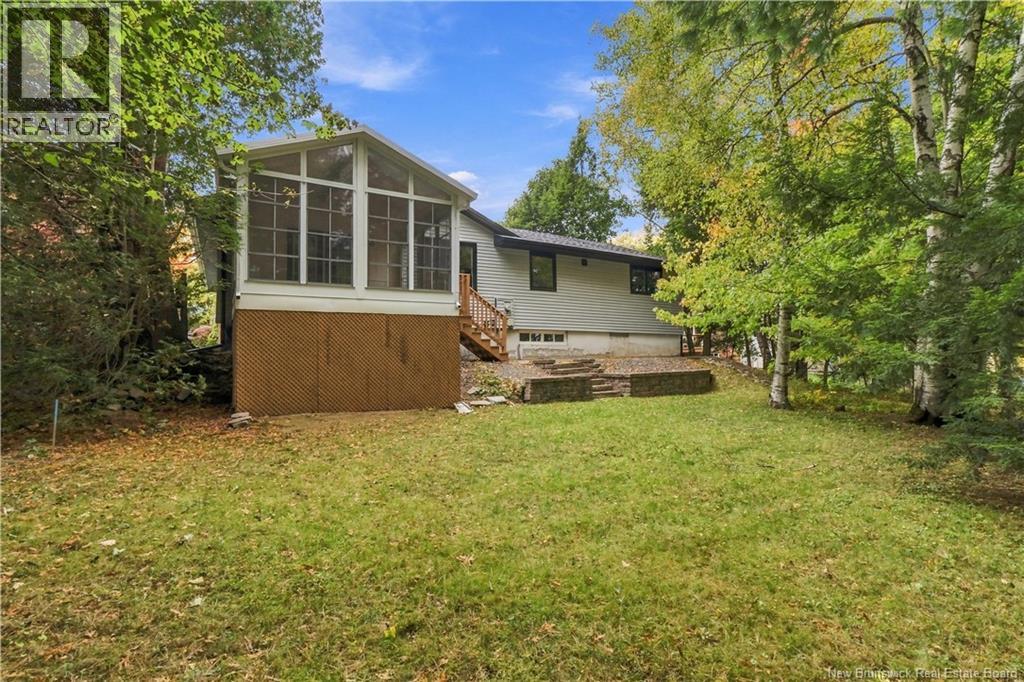 41 Simcoe Court - 44