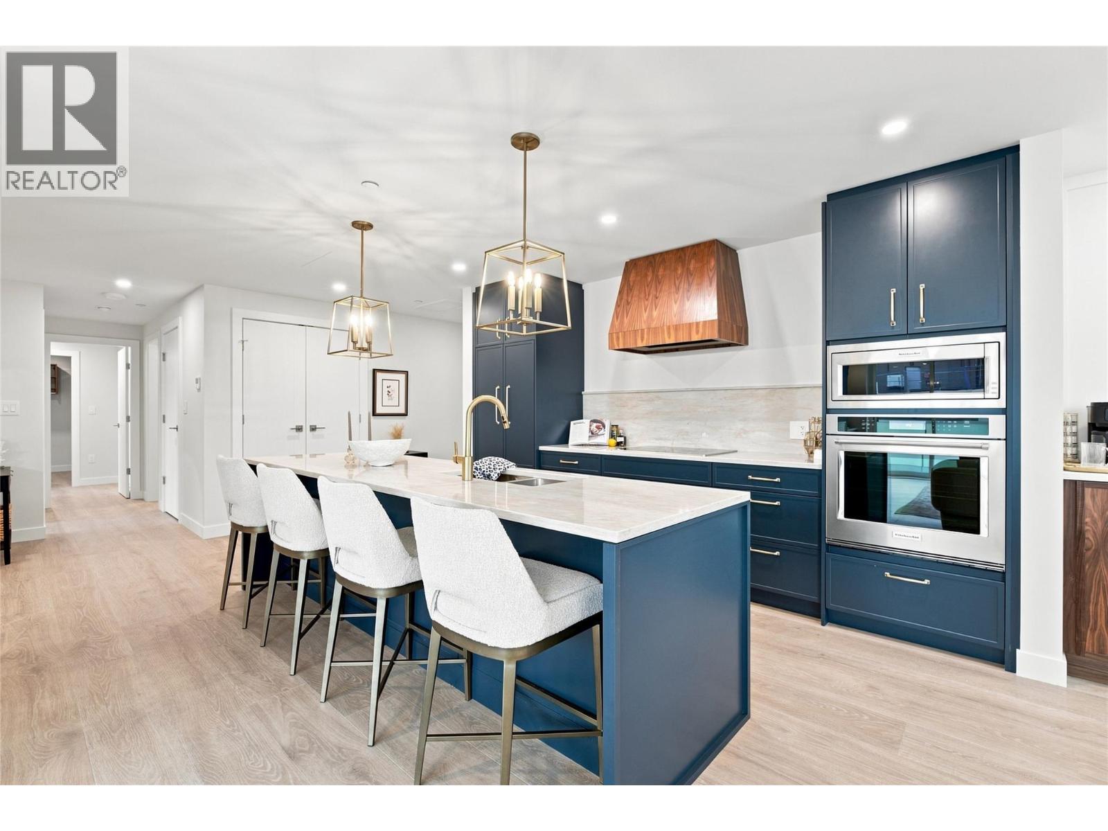 #2005 460 Nicola Street - 9