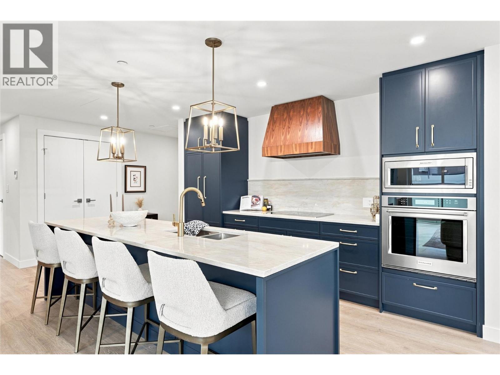 #2005 460 Nicola Street - 10