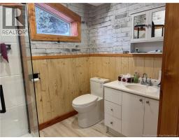 64 Baseline Road, photo 24