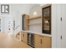 1529 18 Avenue NW - photo 18