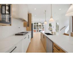 1529 18 Avenue NW - photo 15