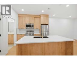 1529 18 Avenue NW - photo 48