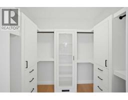 1529 18 Avenue NW - photo 39