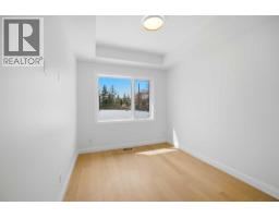 1529 18 Avenue NW - photo 43