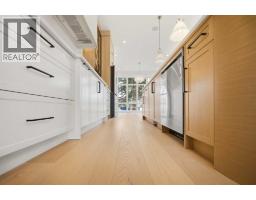 1529 18 Avenue NW - photo 21