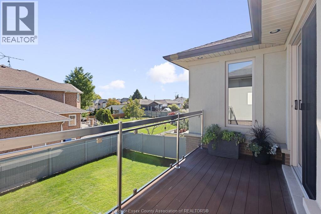 192 ELLISON AVENUE - 24