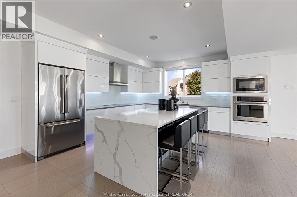 192 ELLISON AVENUE - 34