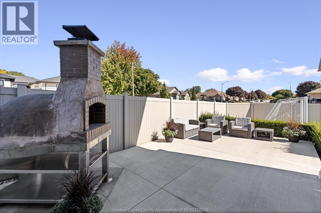 192 ELLISON AVENUE - 39
