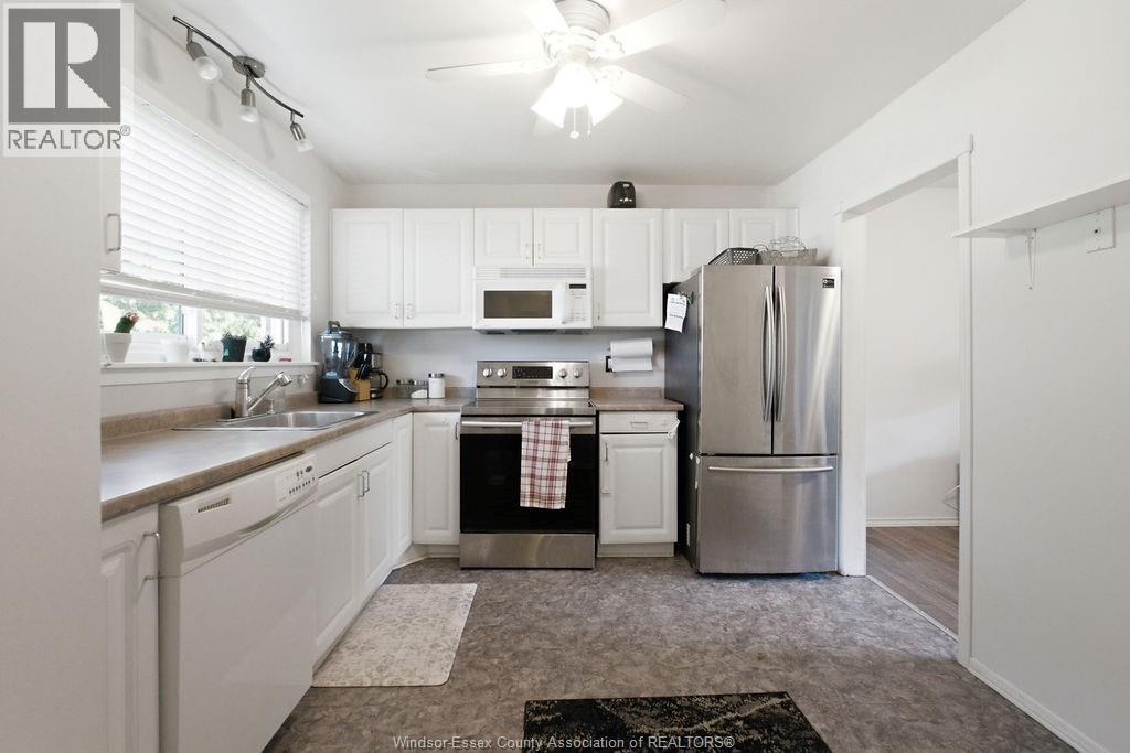 5557 CORONATION AVENUE - 10