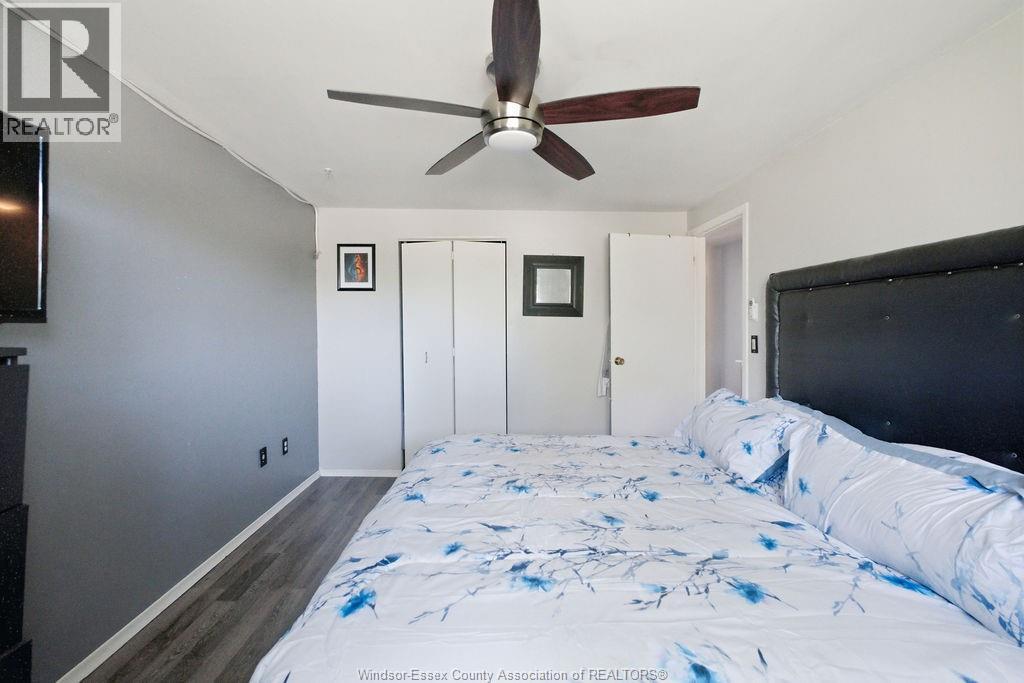 5557 CORONATION AVENUE - 20