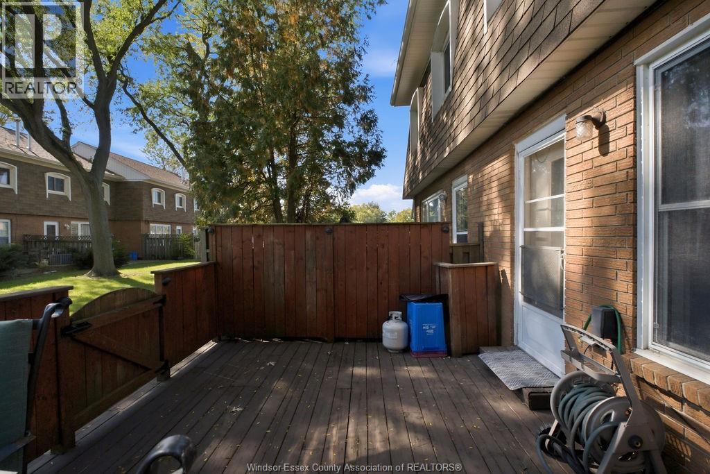 5557 CORONATION AVENUE - 30
