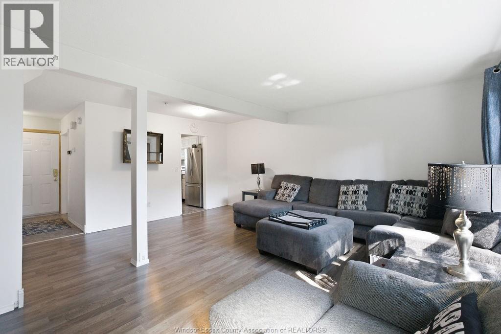 5557 CORONATION AVENUE - Image 7