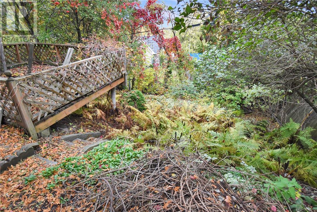 426 Elm Street — photo 43