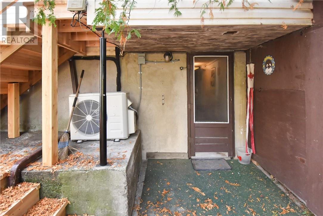 426 Elm Street — photo 25