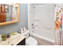 426 Elm Street, Sudbury, ON P3C1W2 Photo 14
