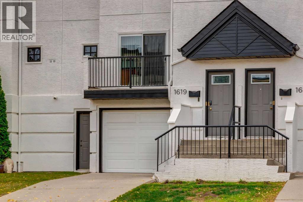 1619 16 Avenue SW - 2