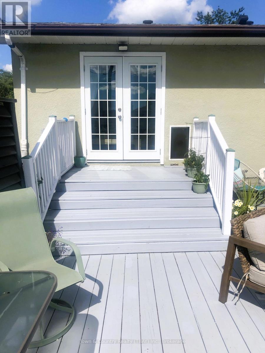 213 Cedar Avenue — photo 23