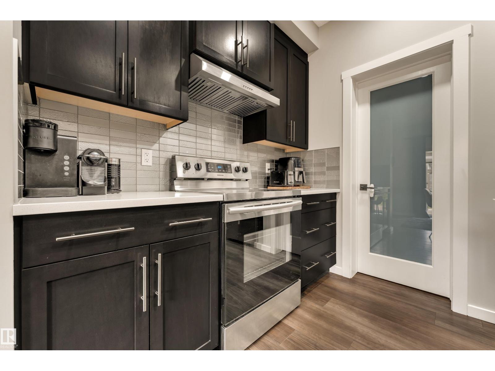 4107 5 Avenue SW, Charlesworth — photo 16 of 30: Property photo