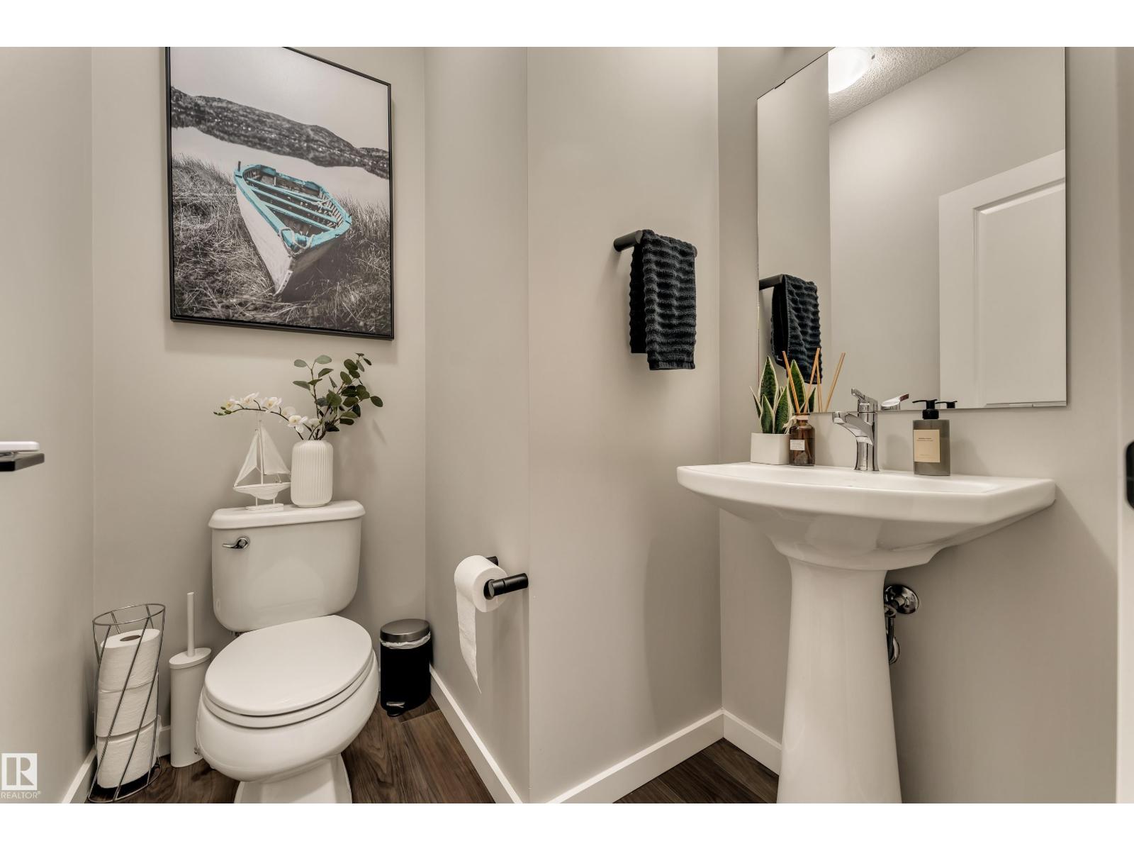 4107 5 Avenue SW, Charlesworth — photo 7 of 30: Property photo