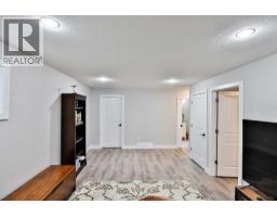 630 Moonlight Lane W - photo 20