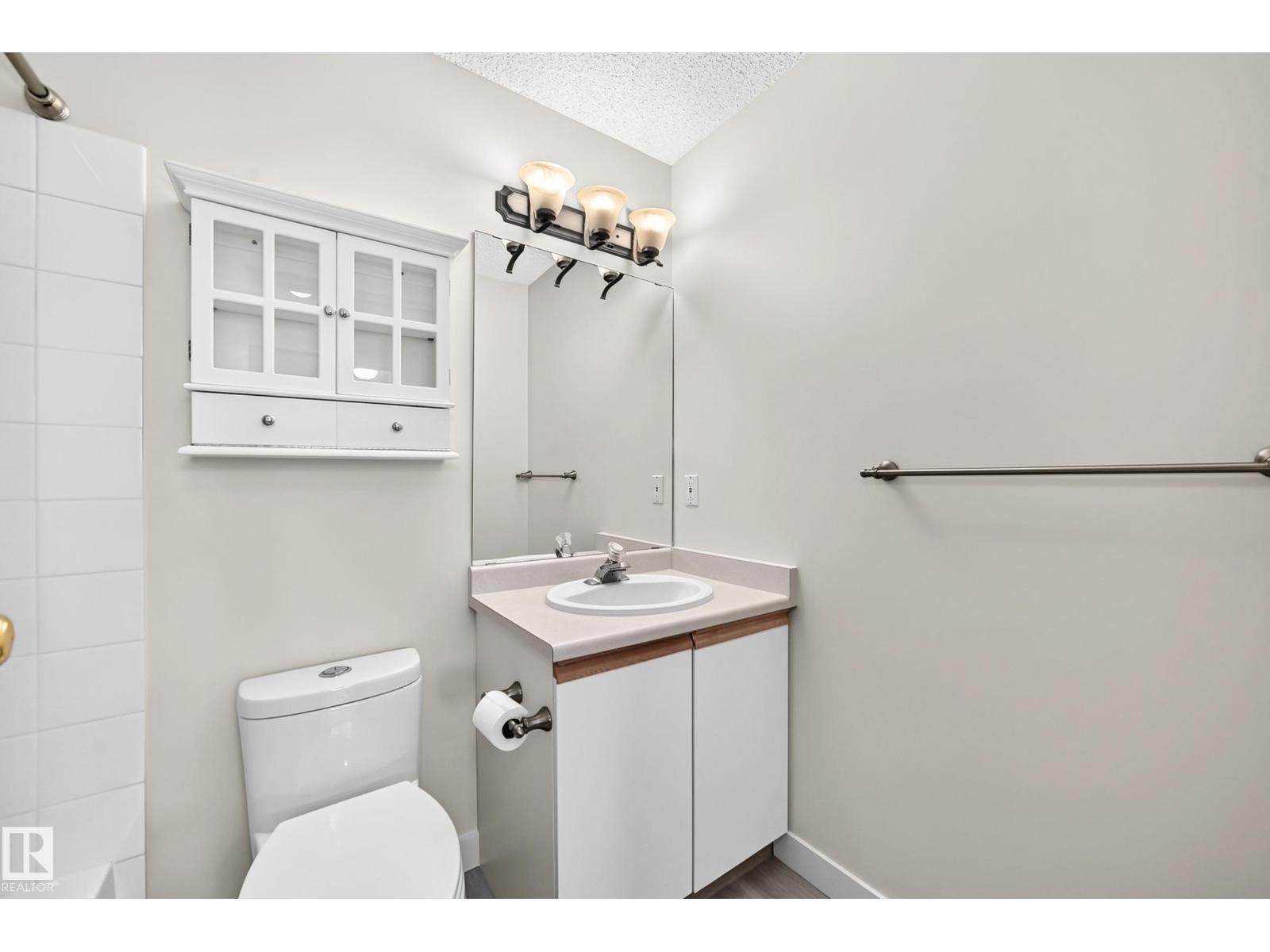 #109 11620 9A AV NW - 18