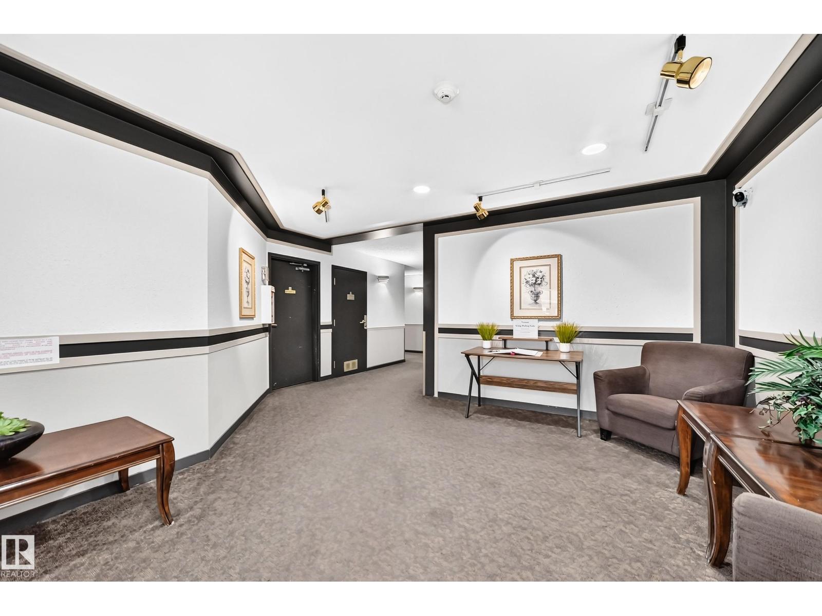 #109 11620 9A AV NW - 31