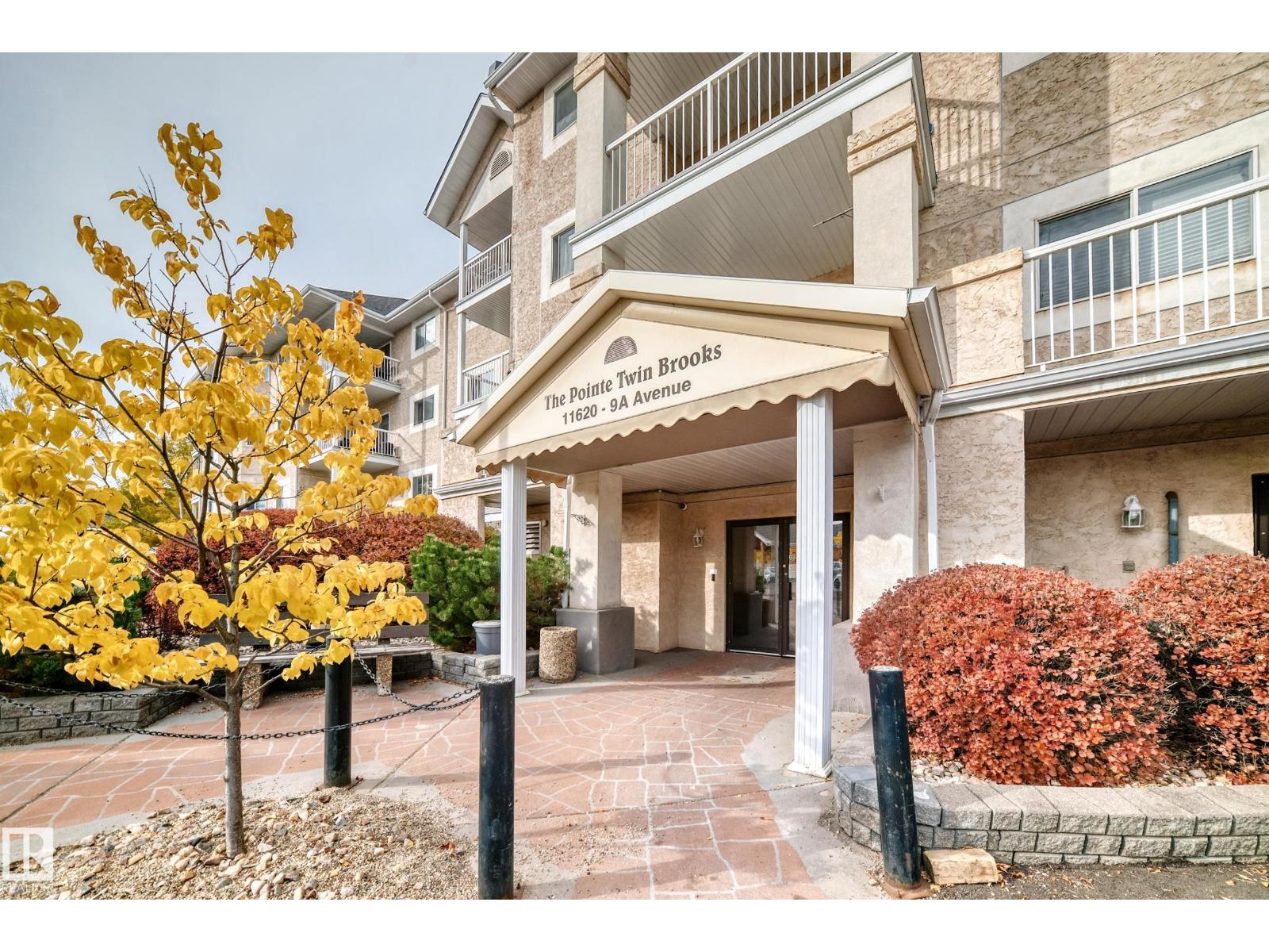 #109 11620 9A AV NW - 35