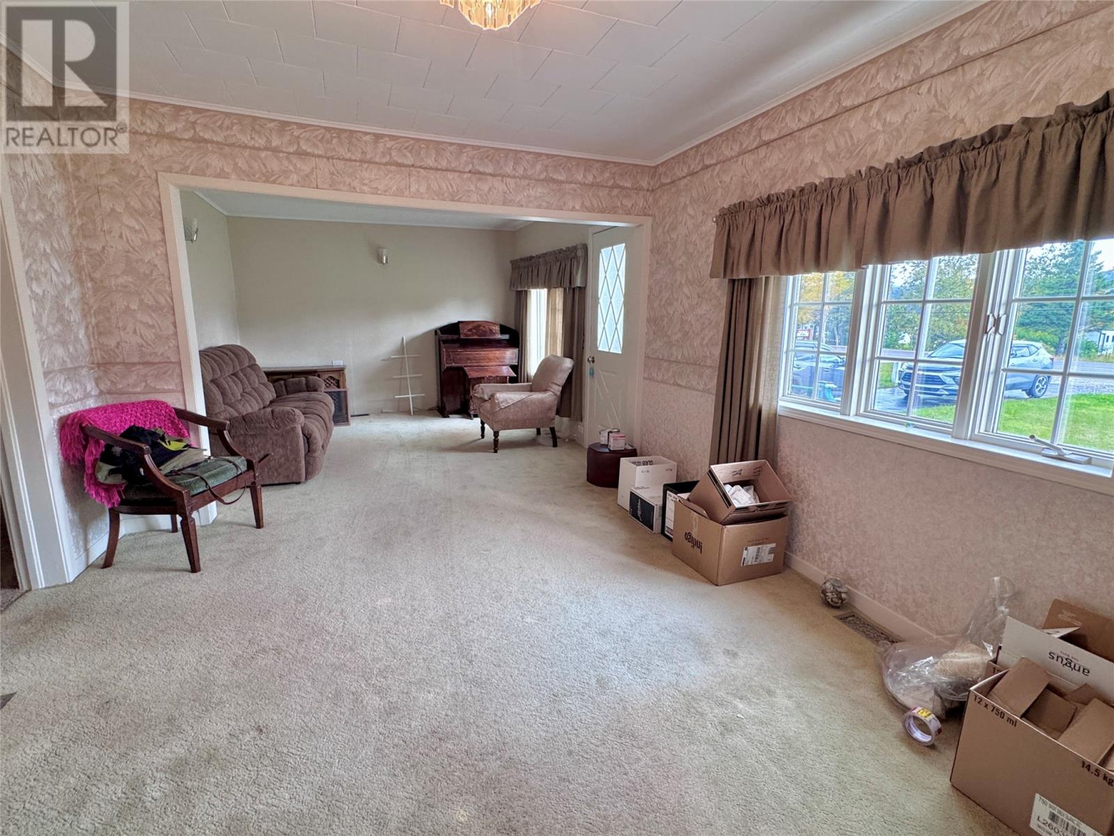 83 Main Road - 12