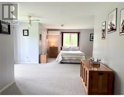 6 Third Avenue thumbnail 10