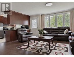 6 Third Avenue thumbnail 4