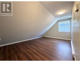 60 Mattie Mitchell Avenue thumbnail 35