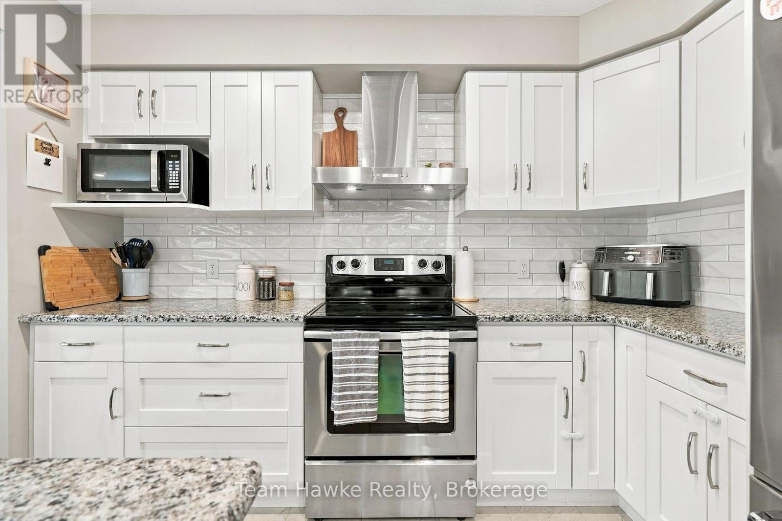 952 COOK DRIVE - Image 9