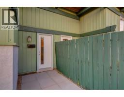 8826 6 Street SE - photo 2