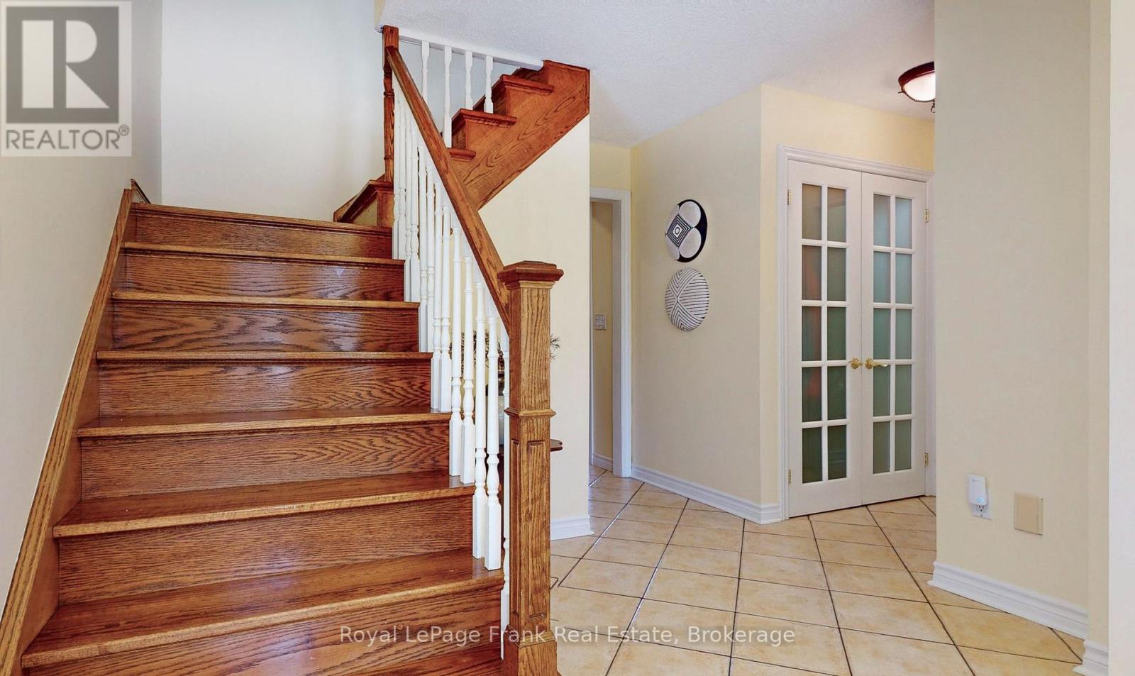 204 ST JOHN STREET E - 5