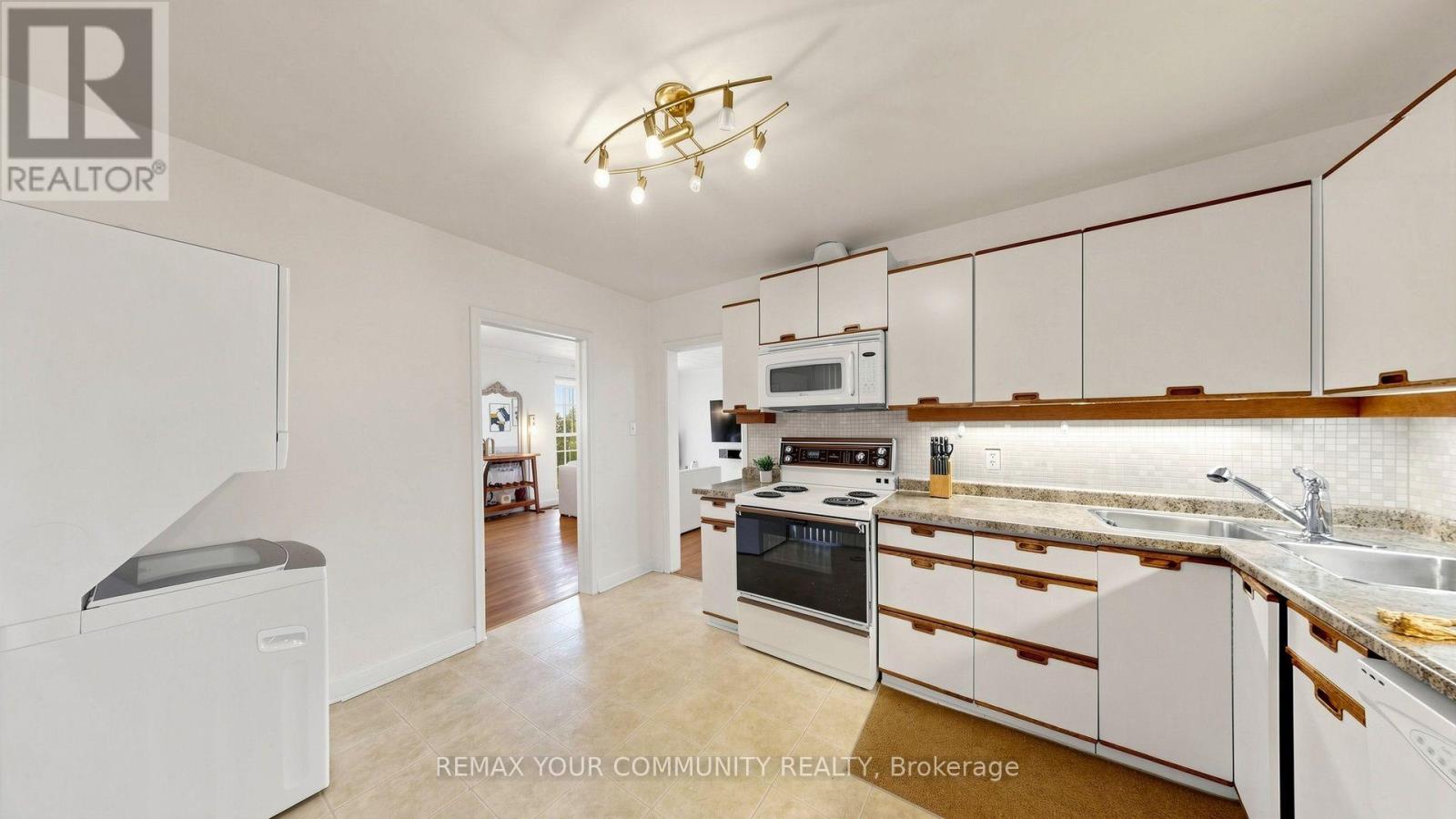 487 Hounslow Avenue, Toronto, ON photo 15