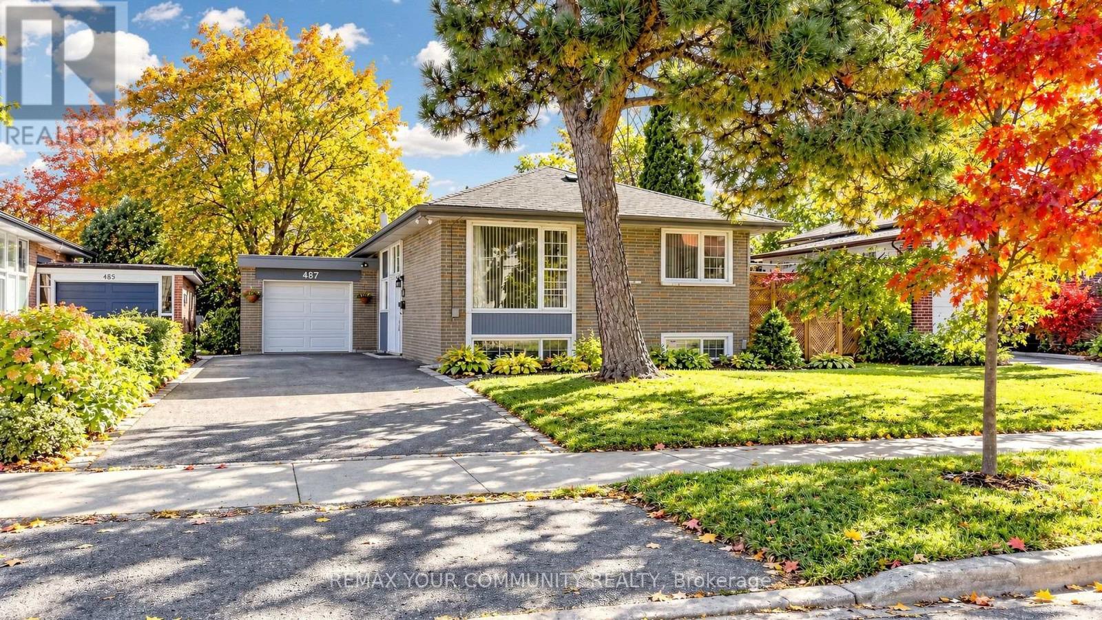 487 Hounslow Avenue, Toronto, ON photo 2