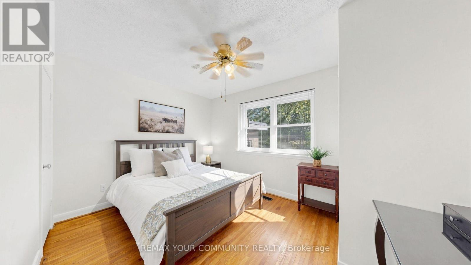 487 HOUNSLOW AVENUE - 23