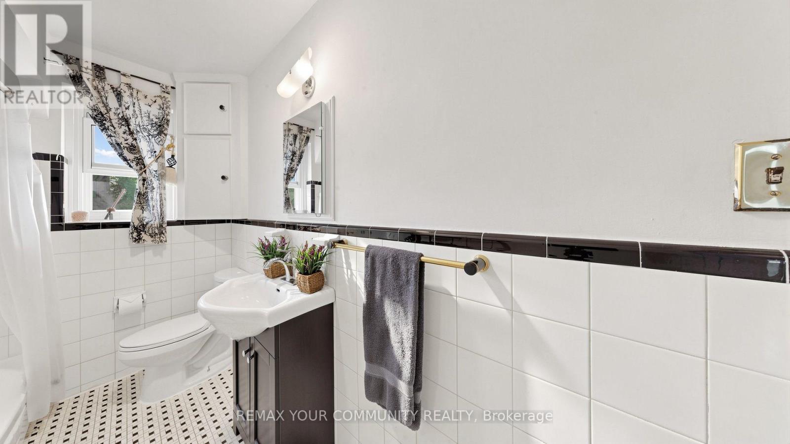 487 Hounslow Avenue, Toronto, ON photo 27