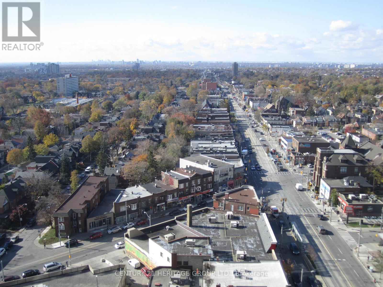 501 St Clair Avenue West — photo 11