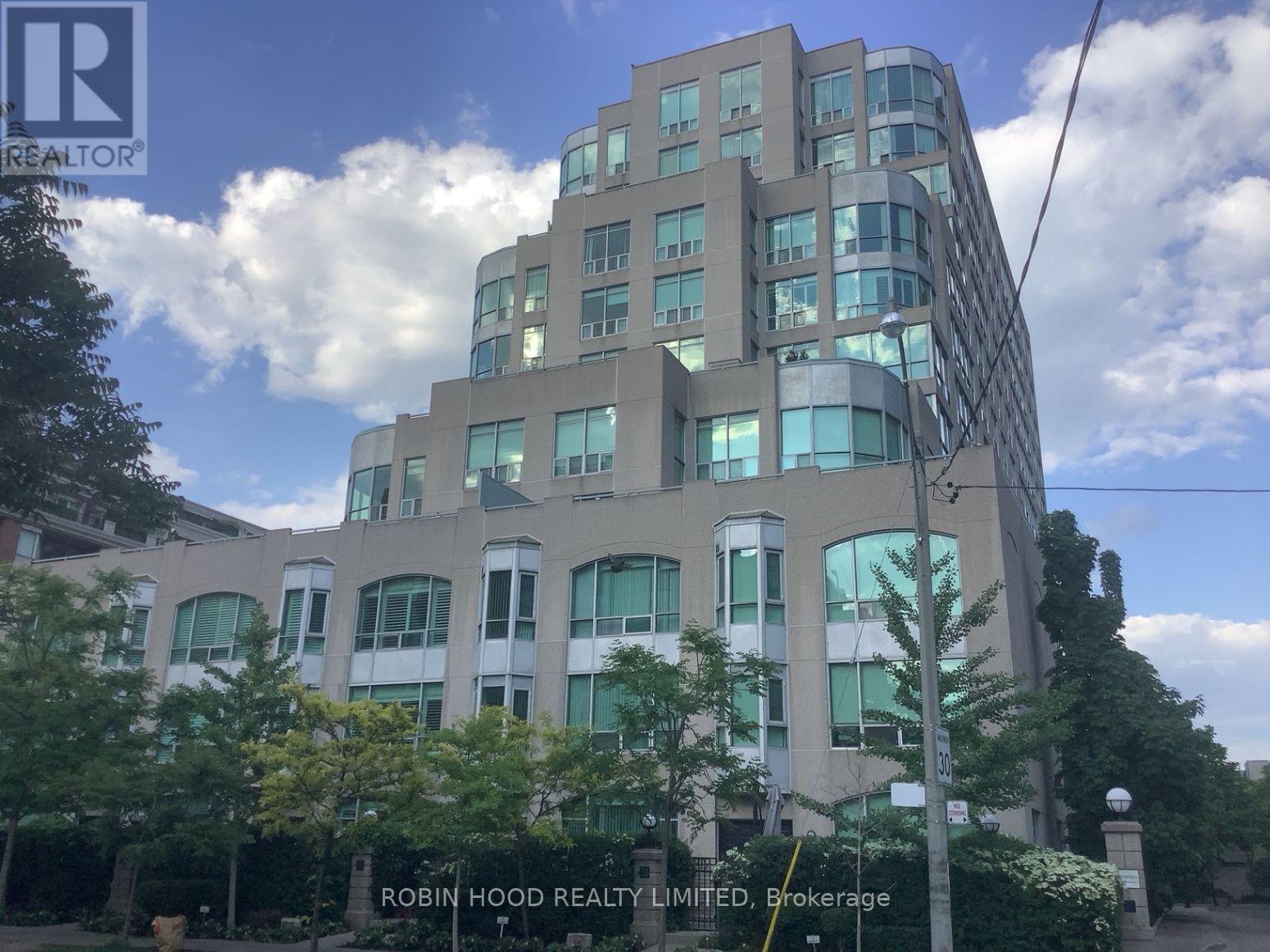 942 Yonge Street — photo 11
