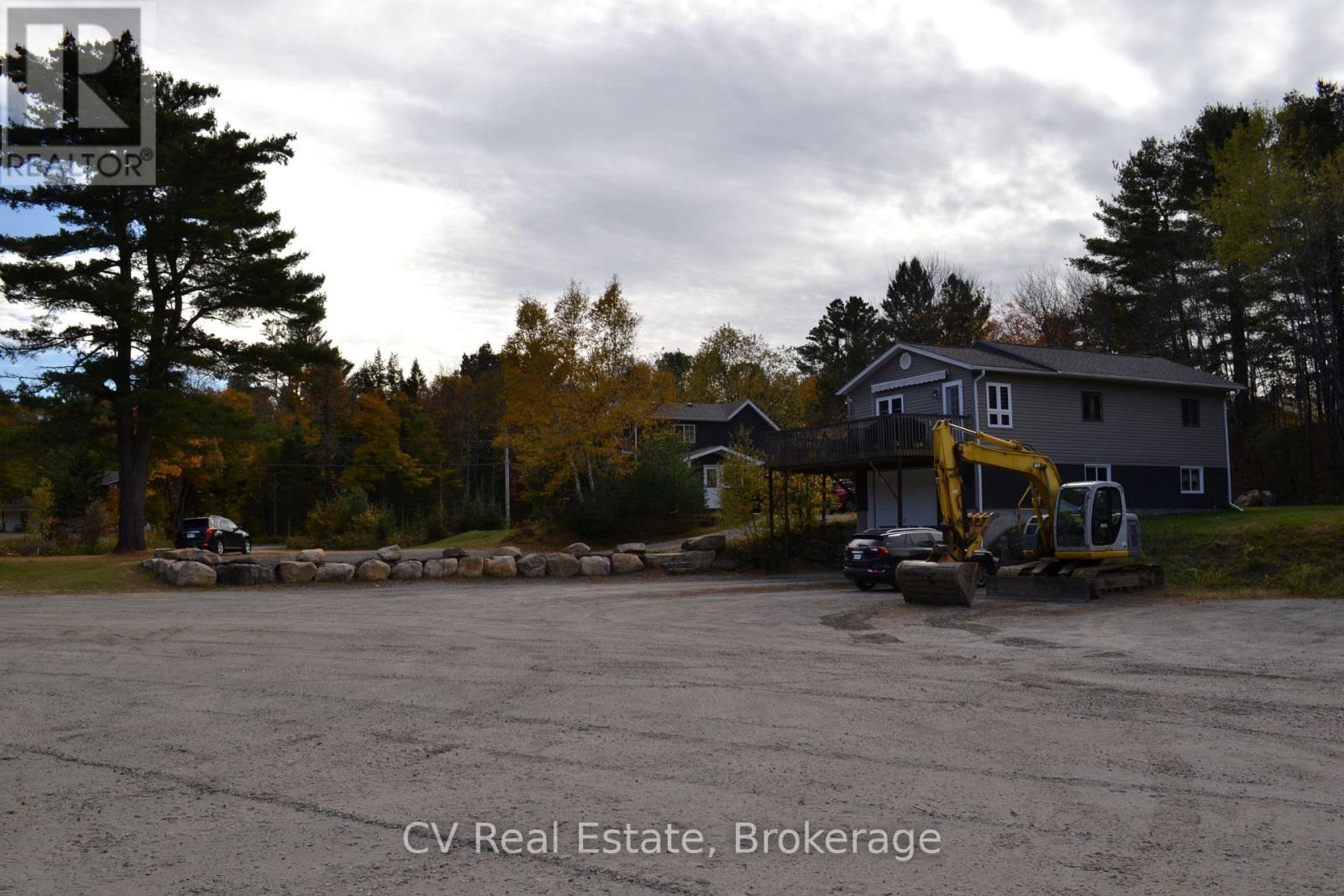 330 Boundary Road — photo 20