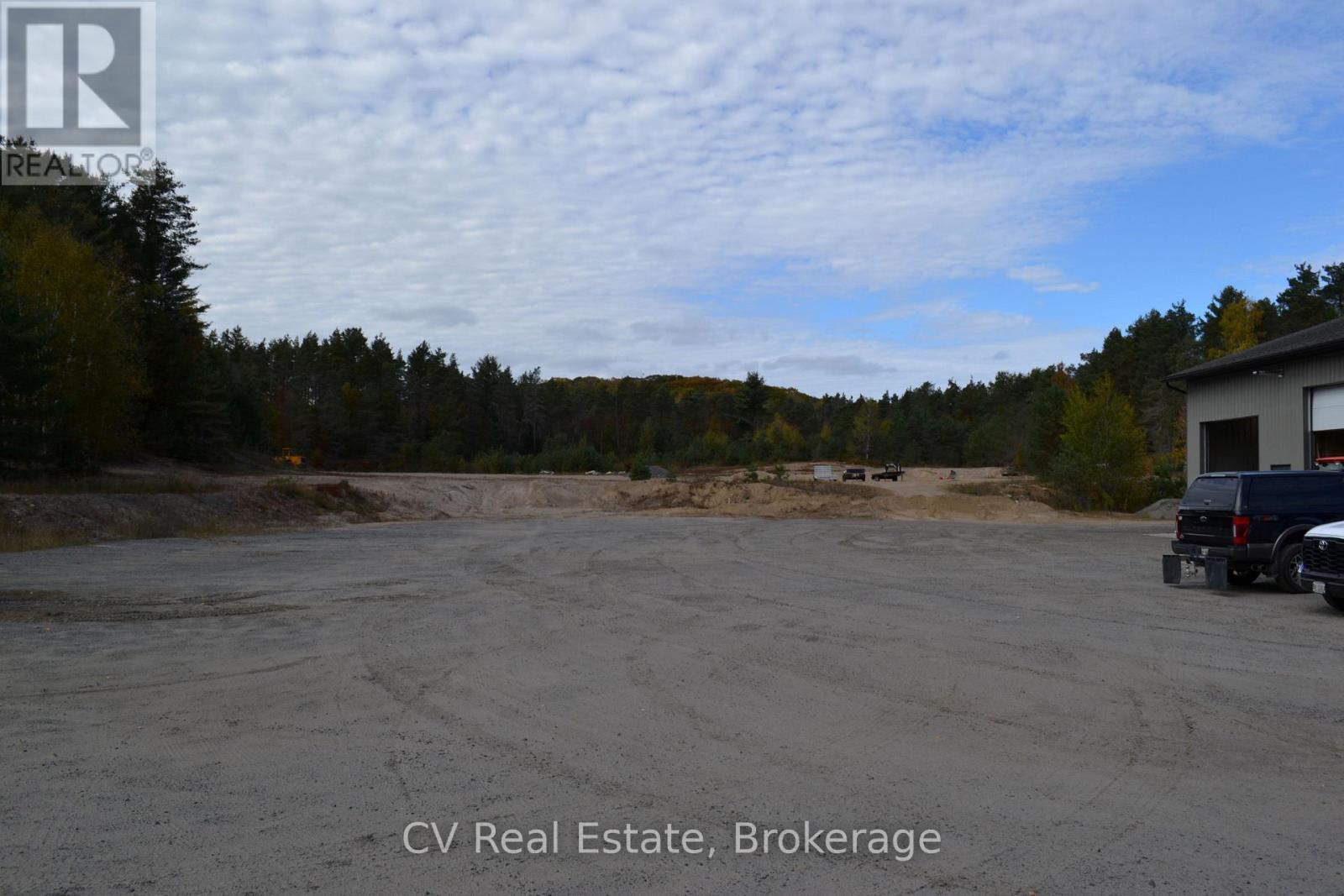 330 Boundary Road — photo 22