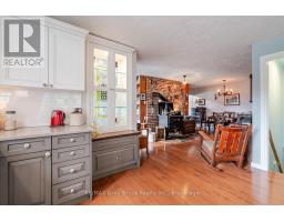 Foyer - 130483 Gleason Lake Road, Georgian Bluffs, ON N0H2T0 Photo 13