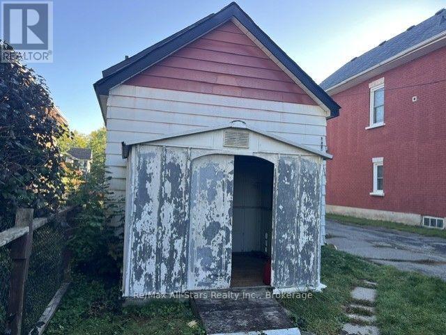 485 Mark Street, Peterborough, ON photo 4