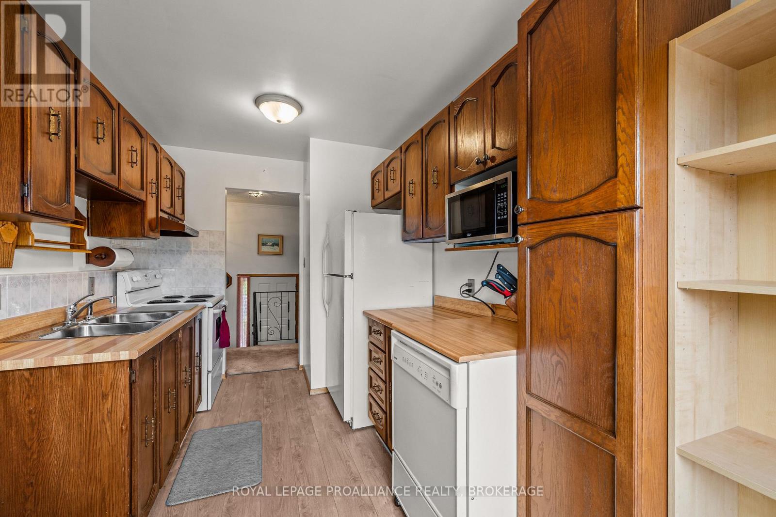 956 KENSHAW STREET - 11