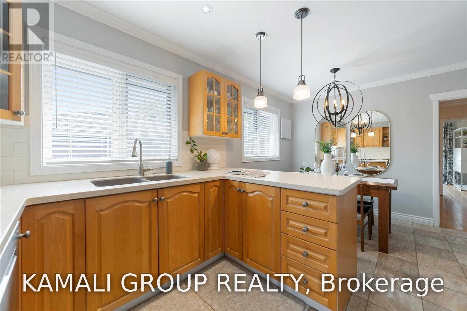 MAIN- 714 Gilbert Street West, Whitby, ON photo 10