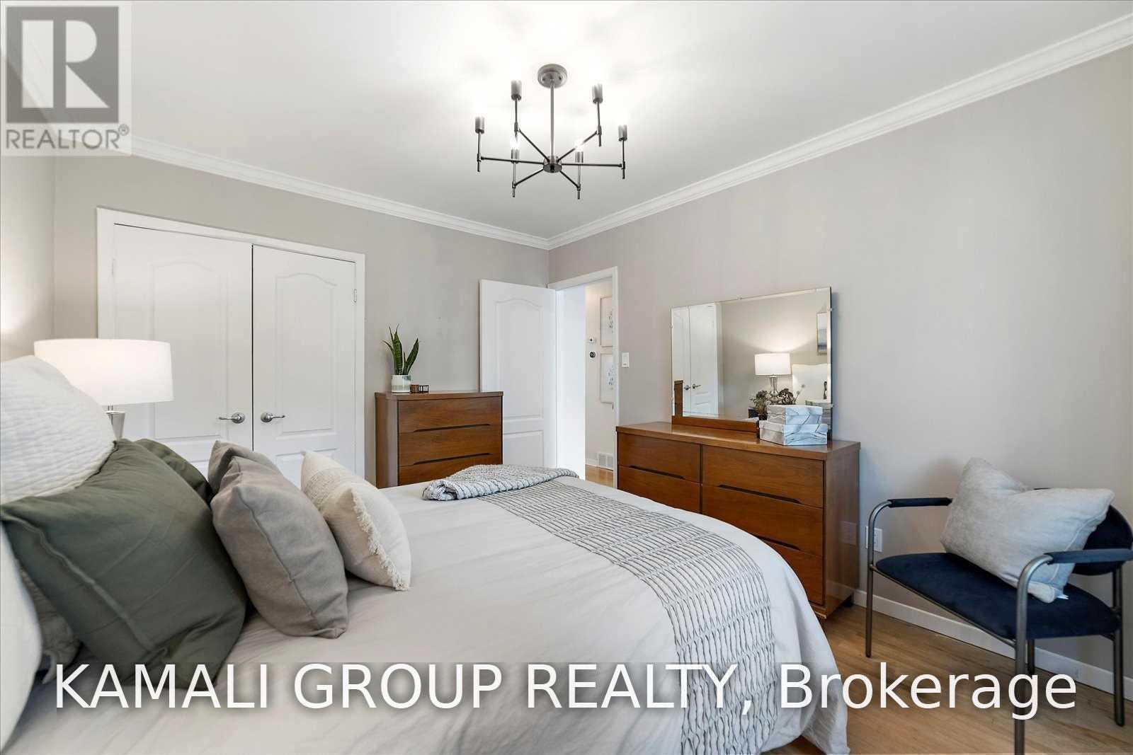 MAIN- 714 Gilbert Street West, Whitby, ON photo 14